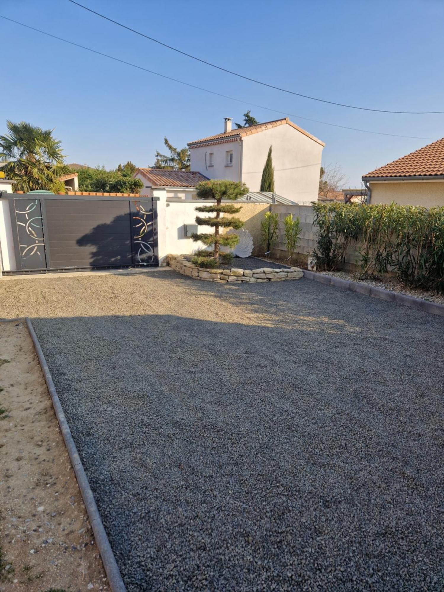 Appartement Pour 4 Avec Terrasse Chanos-Curson Exterior photo